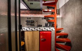 Industrial Loft - Le Petit Bati